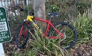 Lake Sawyer South - bike left at pool